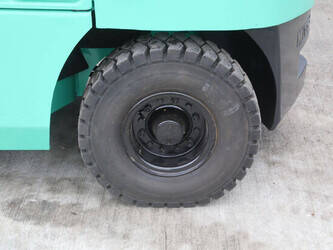 2004-mitsubishi-fg30t-47963391