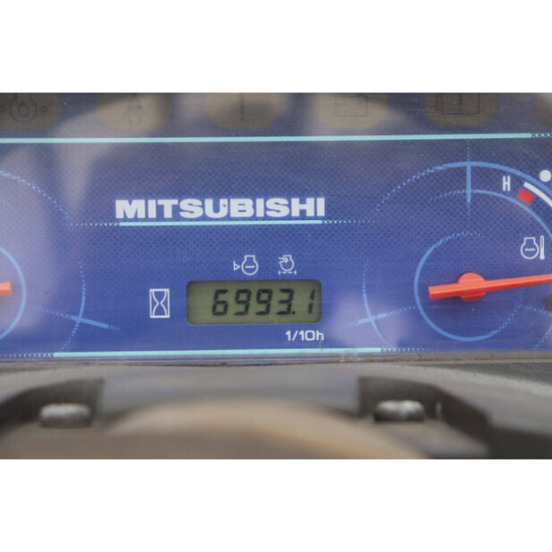 2004 MITSUBISHI FG30T-47963405