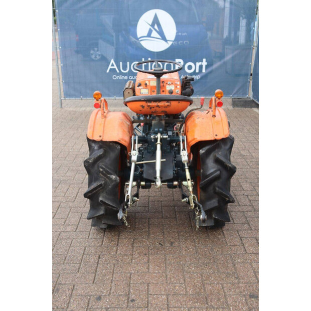 KUBOTA B7000-47963608
