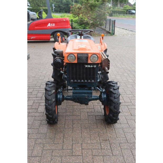 KUBOTA B7000-47963611