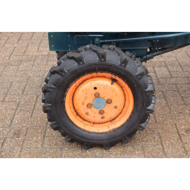 KUBOTA B7000-47963617