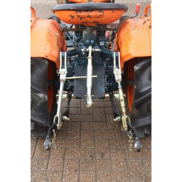 KUBOTA B7000-47963620