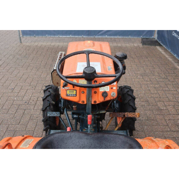 KUBOTA B7000-47963622