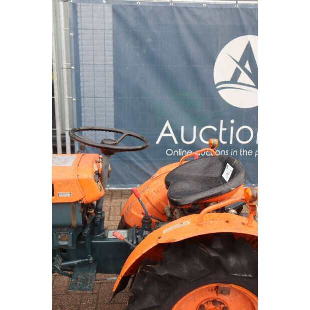 KUBOTA B7000-47963623