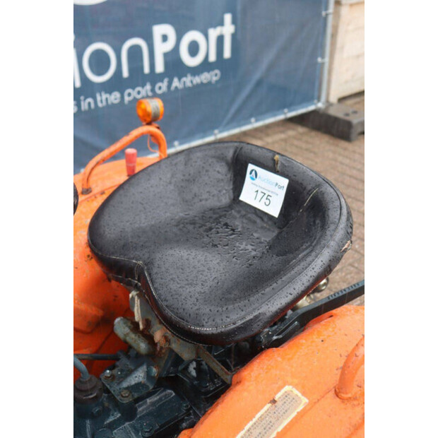 KUBOTA B7000-47963624