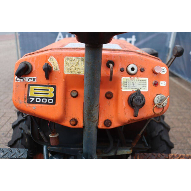 KUBOTA B7000-47963630