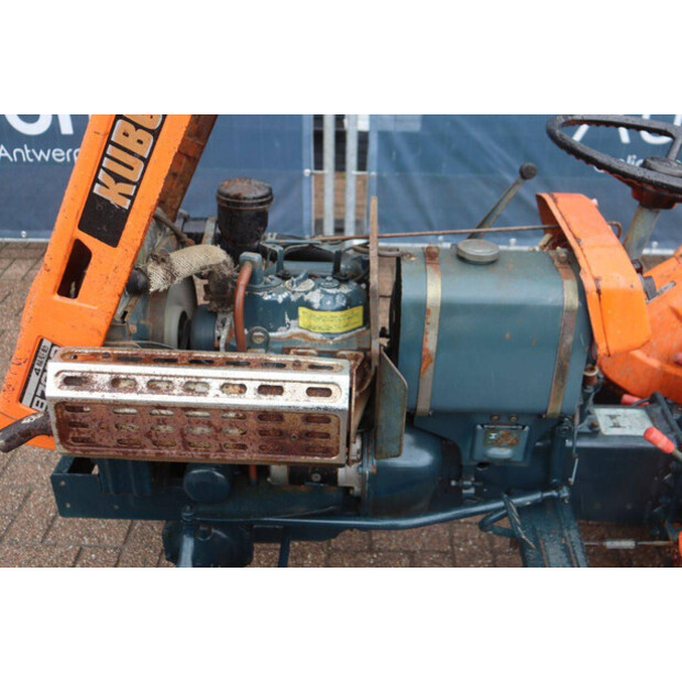 KUBOTA B7000-47963633