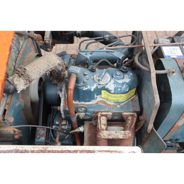 KUBOTA B7000-47963634