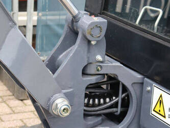 2026-eurotrac-he18-47963895