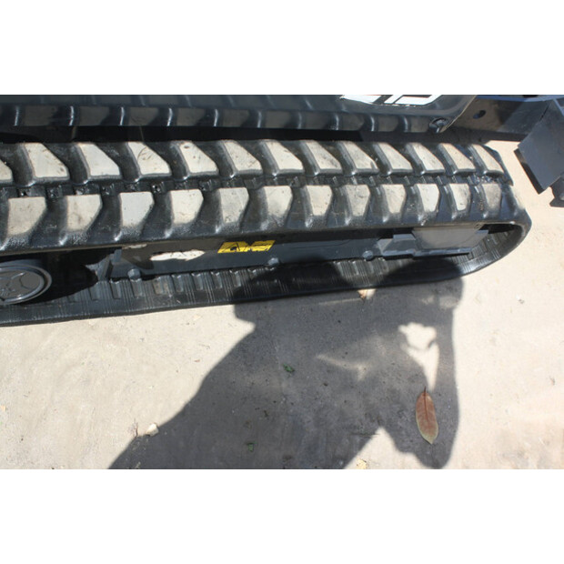 2017 بوبكات E19-47964365