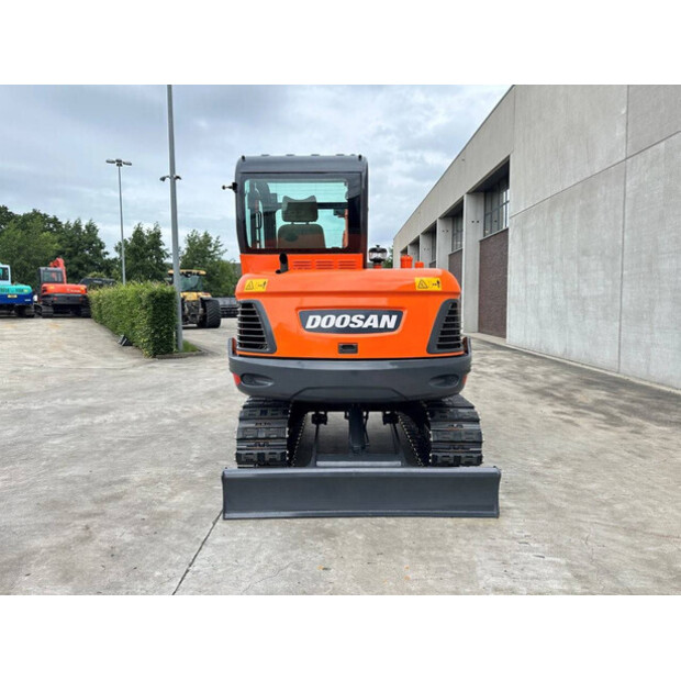 2019 Doosan DX55-9CN-47964649