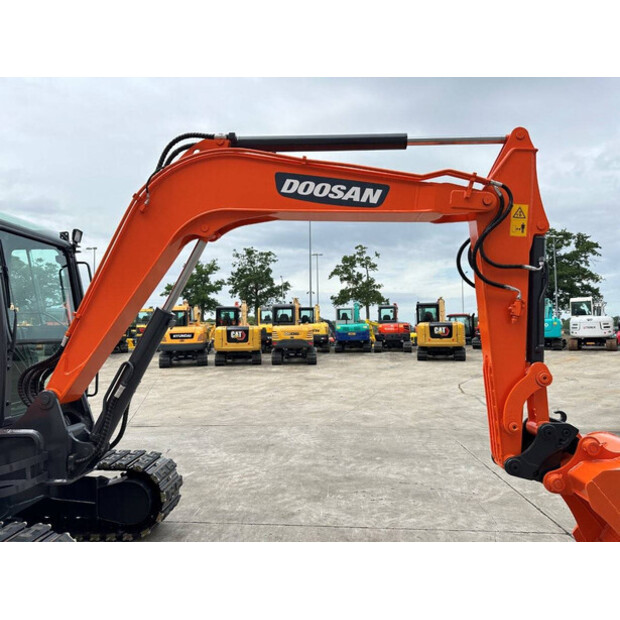 2019 Doosan DX55-9CN-47964658