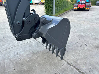 2013-volvo-ec60c-1464970-47964735