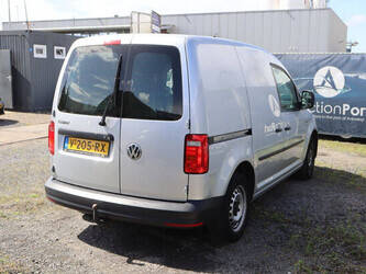 2018-volkswagen-caddy-1464987-47965661