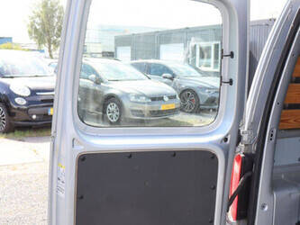 2018-volkswagen-caddy-1464987-47965693