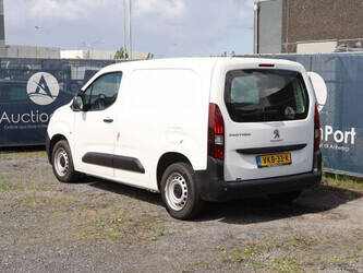 2021-peugeot-partner-1464988-47965702