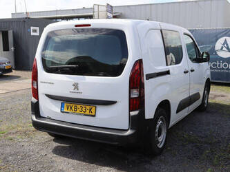 2021-peugeot-partner-1464988-47965704