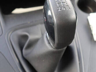 2021-peugeot-partner-1464988-47965727