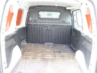 2021-peugeot-partner-1464988-47965729