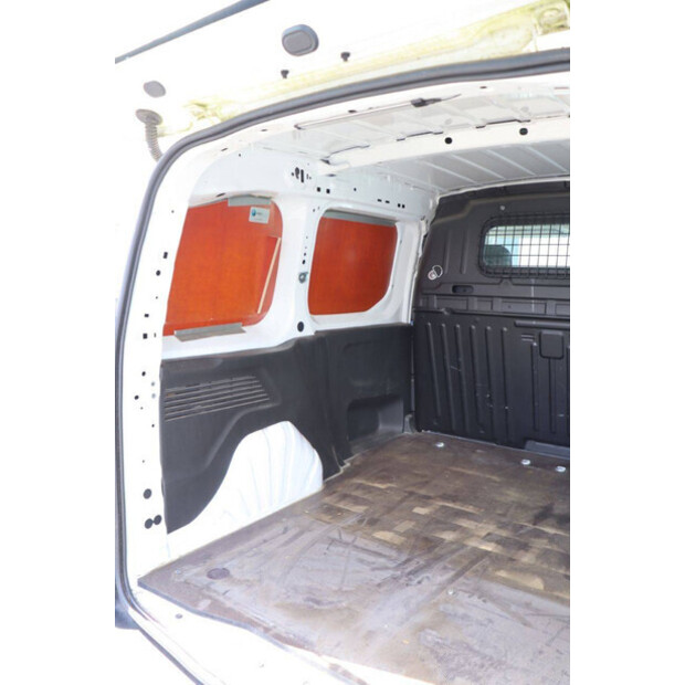 2021 Peugeot PARTNER-47965730