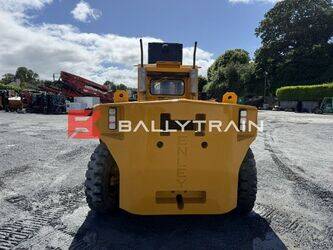 henley-heron-47972610