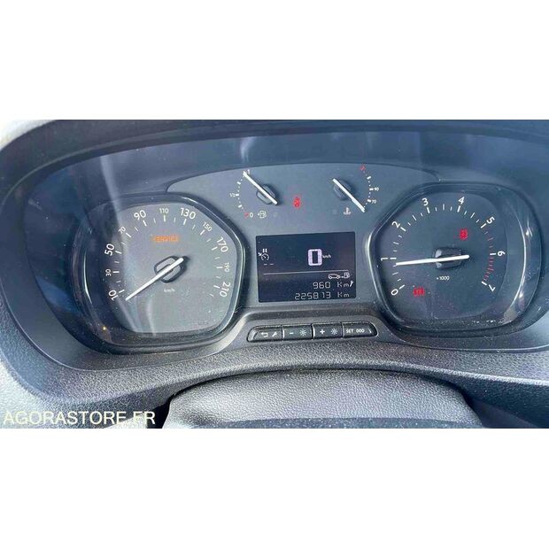 2016 Peugeot Expert-47977928