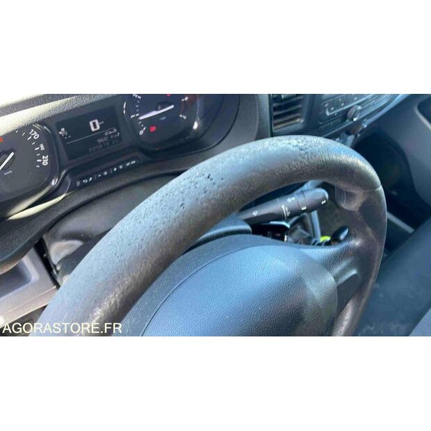 2016 Peugeot Expert-47977930