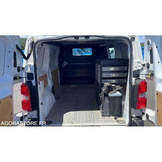 2016 Peugeot Expert-47977938