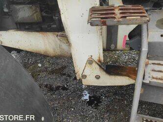 2008-renault-1464527-47978232