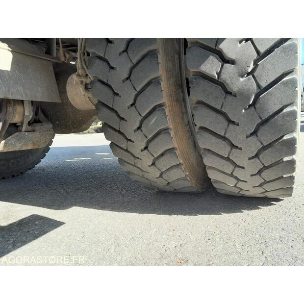 2004 رينو Midlum-47978312