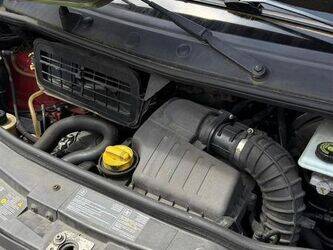 2013-renault-trafic-1464584-47978433