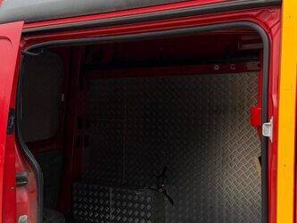 2013-renault-trafic-1464584-47978436
