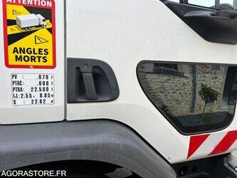 2015-renault-d-wide-1464594-47978486