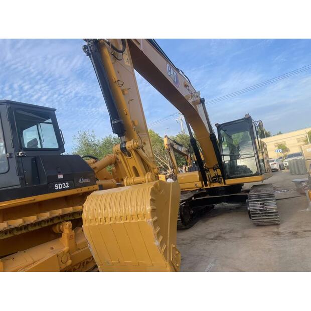 2025 Caterpillar 323-47982046