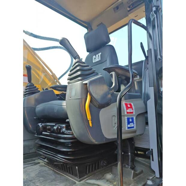 2025 Caterpillar 323DL-47982216