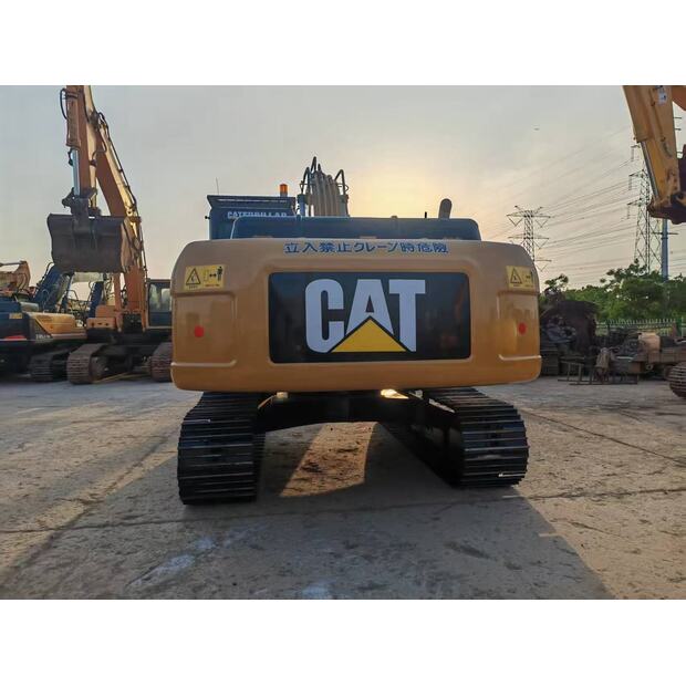 2025 Caterpillar 325D-47982432