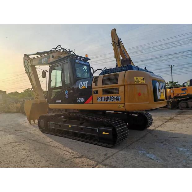 2025 Caterpillar 325D-47982436