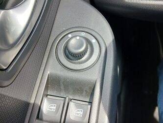 2016-renault-clio-1465106-47993303