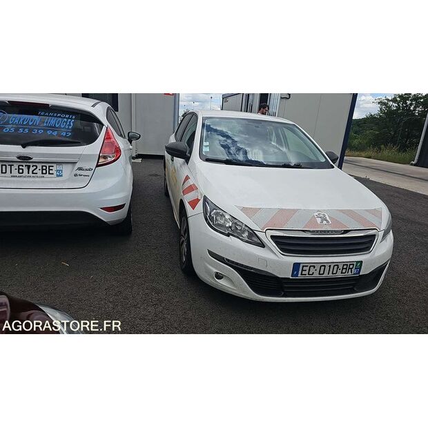 2016 Peugeot 308-47993406