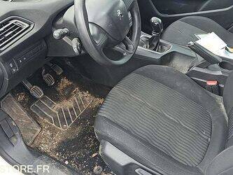 2016-peugeot-308-1465110-47993423