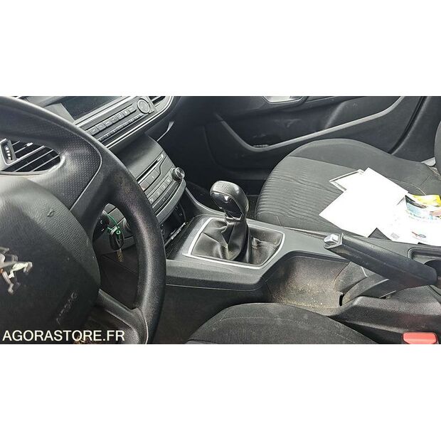 2016 Peugeot 308-47993440