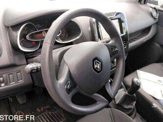 2013-renault-clio-1465111-47993460