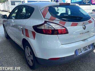 2015-renault-megane-1465114-47993559