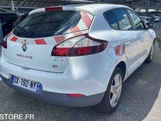 2015-renault-megane-1465114-47993562
