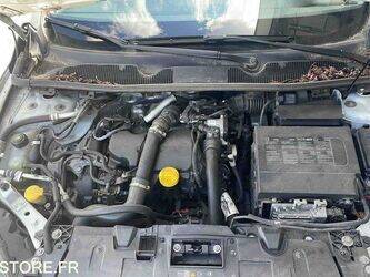 2015-renault-megane-1465114-47993565