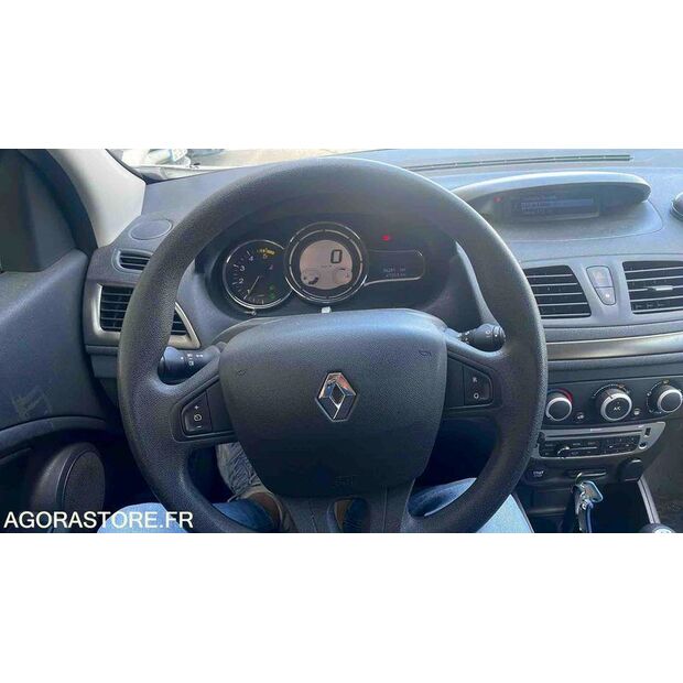 2015 Renault Megane-47993568
