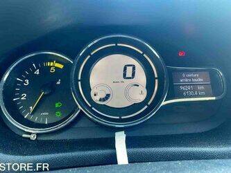 2015-renault-megane-1465114-47993569