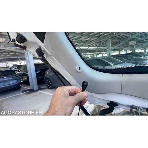 2015 Renault Megane-47993573