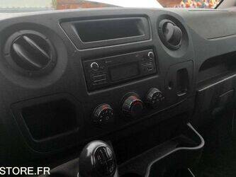 2014-renault-master-1465115-47993642