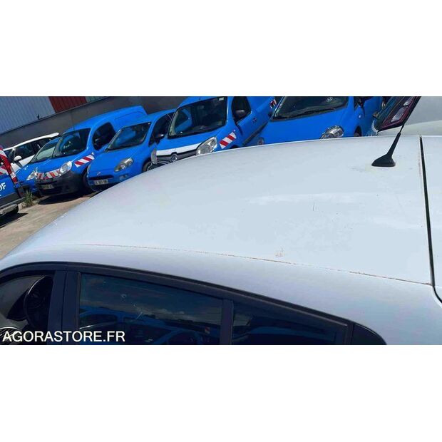 2015 Renault Megane-47993764